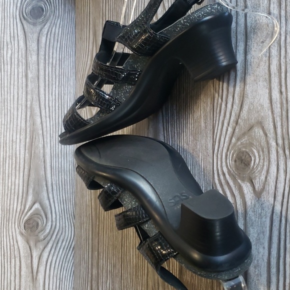 SAS 6W black straps open toe low heel woman sandals - Picture 6 of 8